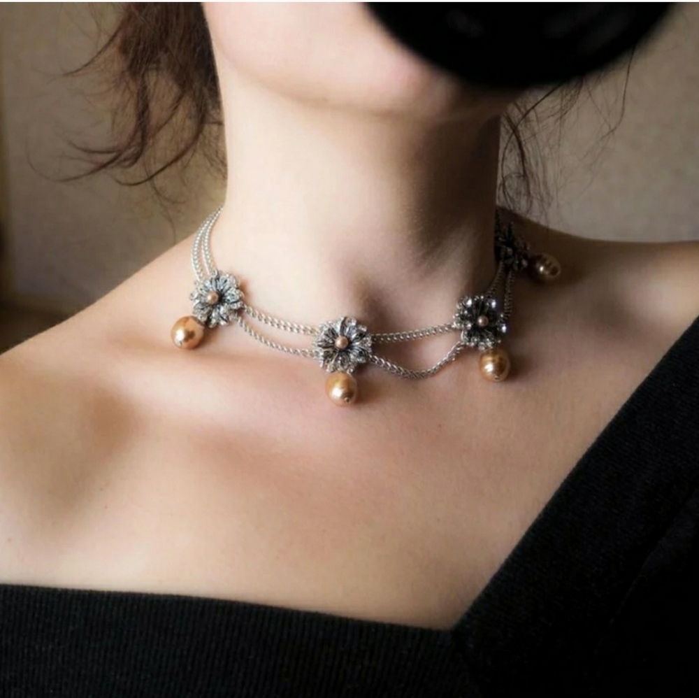 Flower Pearl & Crystal Vintage Choker Necklace